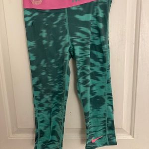 Girls Nike Pro Leggings